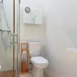 Lovelystay - Yellow Submarine House Apartment Lagos