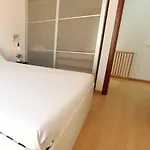 Lovelystay - Yellow Submarine House *