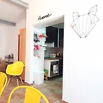 Apartamento Lovelystay - Yellow Submarine House Lagos