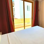 Lovelystay - Yellow Submarine House Lagos