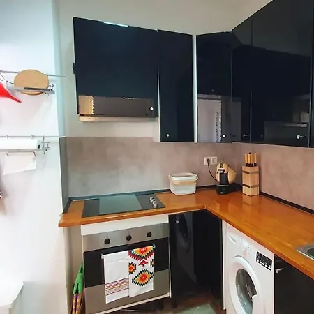 Apartment Lovelystay - Yellow Submarine House *